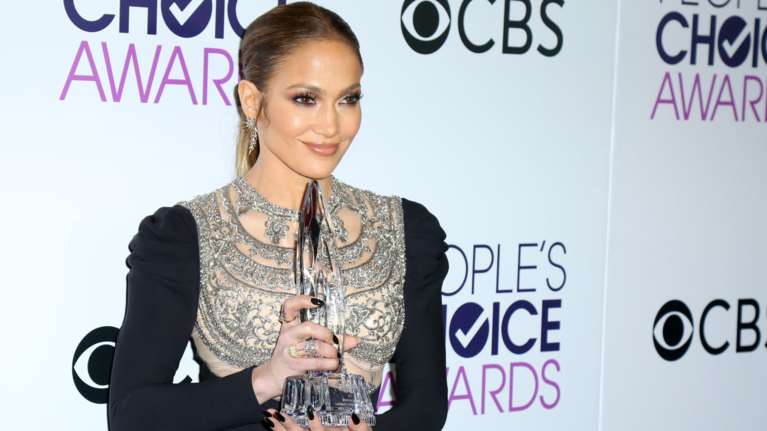 Η οσκαρική εμφάνιση της Τζένιφερ Λόπεζ στο κόκκινο χαλί