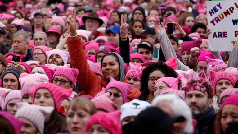 Live η μεγάλη διαδήλωση στην Ουάσινγκτον κατά του Τραμπ