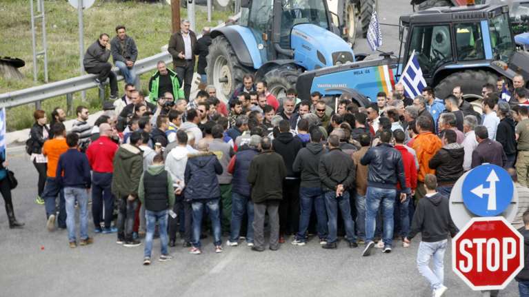 «Ζεσταίνουν» τα τρακτέρ οι αγρότες: Έφτιαξαν το Συντονιστικό