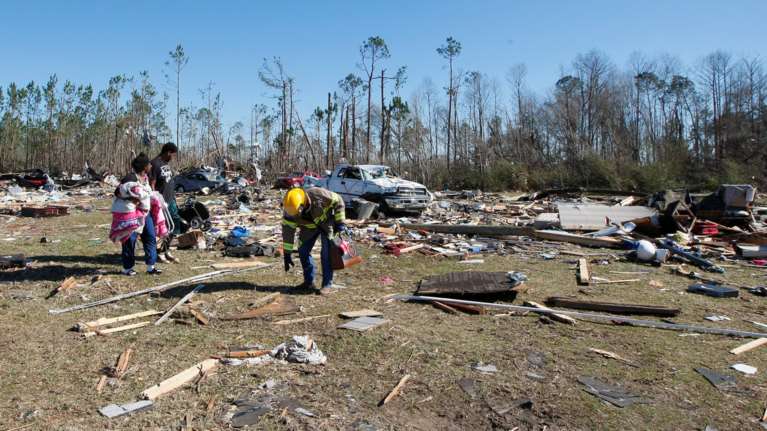 Φονικός ανεμοστρόβιλος ισοπέδωσε σπίτια στην Τζόρτζια