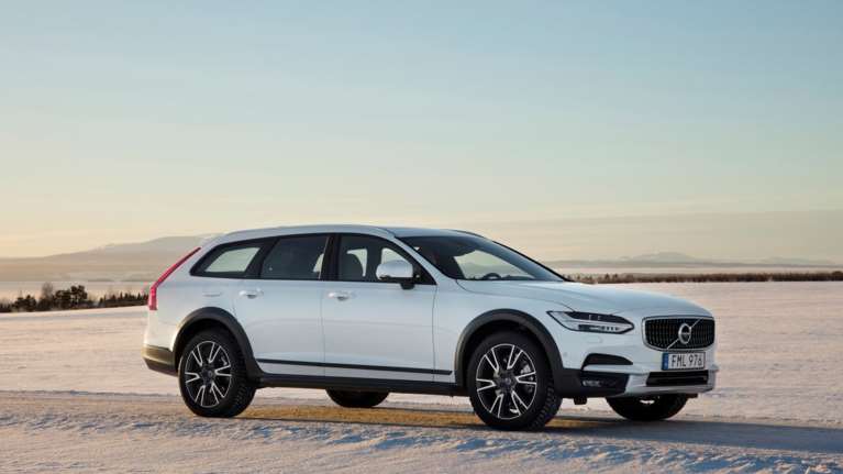 Volvo: Επί 20 χρόνια αλλάζει τα μαθηματικά και λέει 4Χ4=20!
