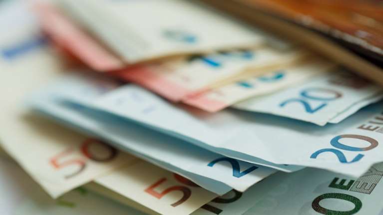 Έκαναν &quot;πάρτι&quot; με πλαστά χαρτονομίσματα σε Αττική, Αρκαδία και Λακωνία: Συνελήφθησαν δύο γυναίκες