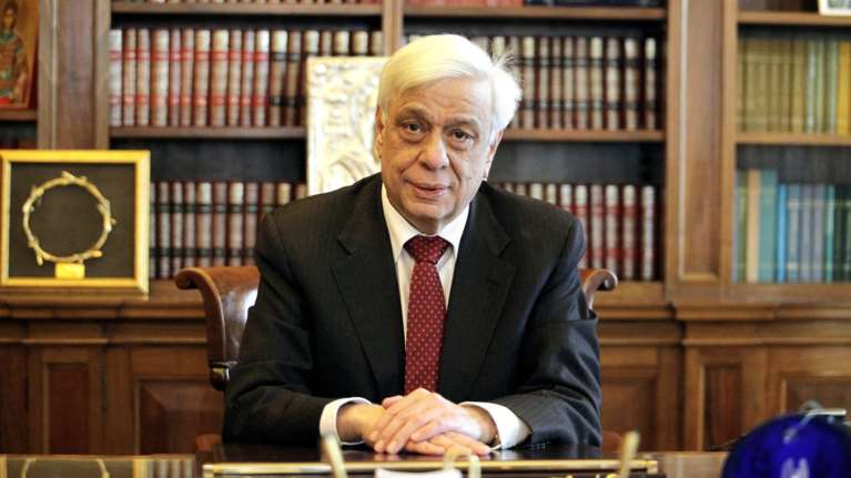 Άστοχη δήλωση Παυλόπολου για τη νομιμότητα του Eurogroup