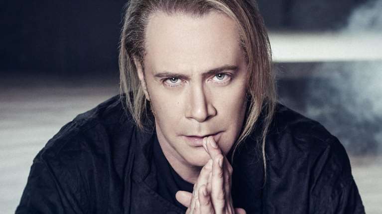 Ο Στέφανος Κορκολής «εφ&#39; όλης της ύλης» στο Half Note