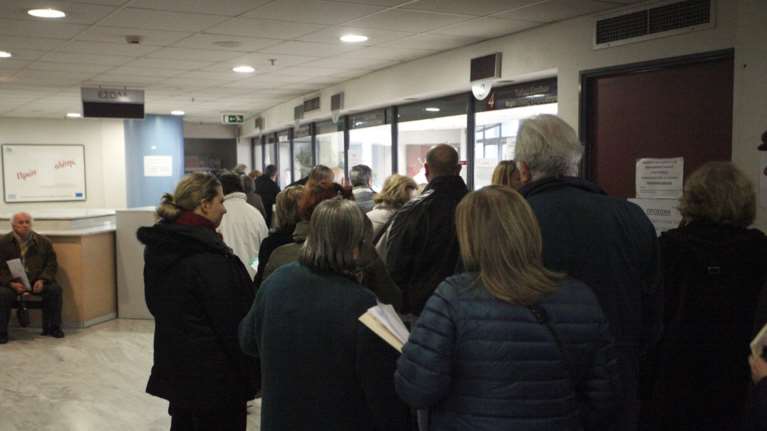 «Μπλόκο» στους τραπεζικούς λογαριασμούς 840.000 φορολογουμένων