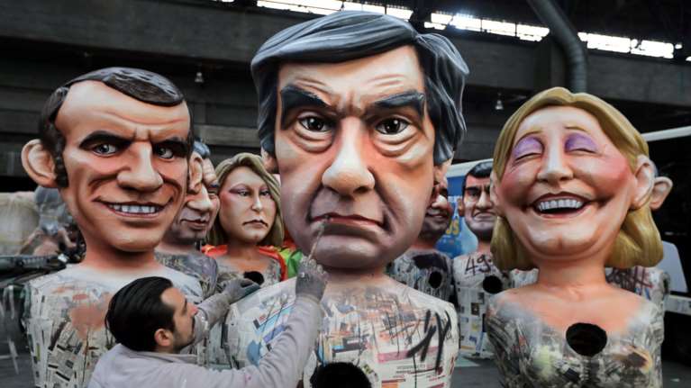 Τρίτος ο Φιγιόν στα γκάλοπ μετά το σκάνδαλο με τη σύζυγό του