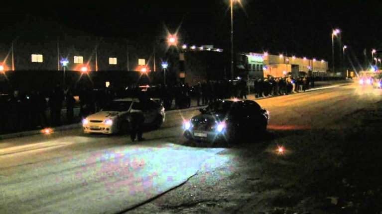 Τα αλάνια με τις κόντρες στη Βάρκιζα: Όποιος φοβάται, πέφτει και κοιμάται