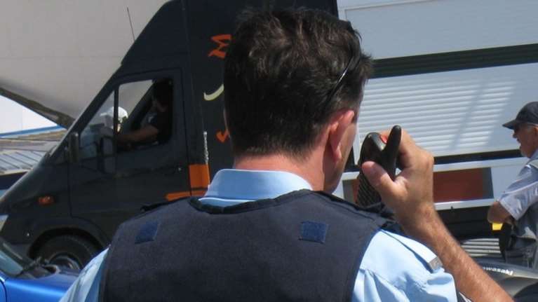 Πονοκέφαλος στην ΕΛΑΣ οι ληστές που &quot;ακούνε&quot; τις επικοινωνίες