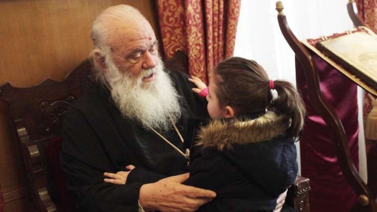 Ιερώνυμος: Δεν πρέπει να μας φοβίζει η κρίση αλλά η παρακμή