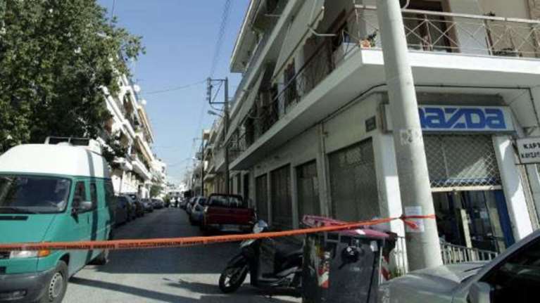 Εγκλημα στο Περιστέρι: Ηταν κάποιος «φίλος» λέει η αδελφή του πατέρα
