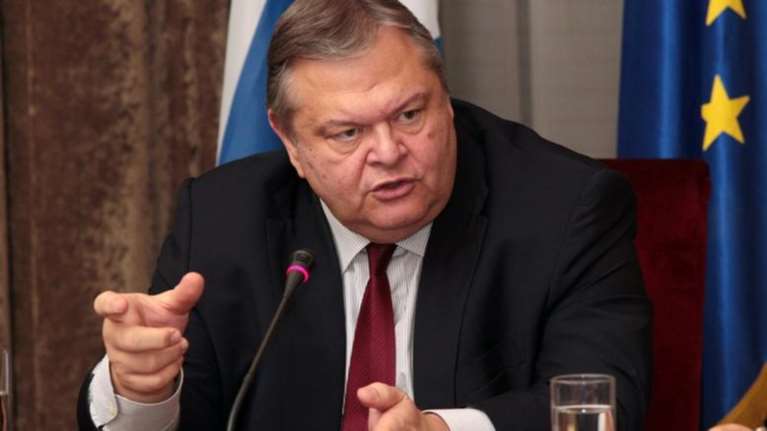 Βενιζέλος: Κυβέρνηση εθνικής συνεργασίας και με τον ηττημένο ΣΥΡΙΖΑ