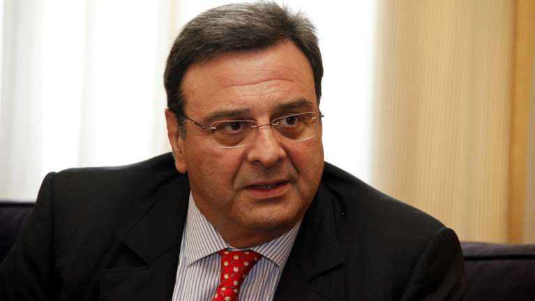 Στο νοσοκομείο ο σύζυγος της Ντόρας Μπακογιάννη, Ισίδωρος Κούβελος