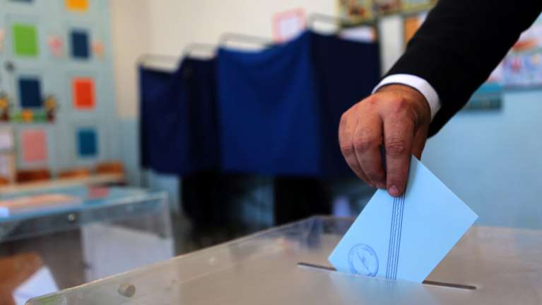 Rass: 11,8% προβάδισμα ΝΔ έναντι ΣΥΡΙΖΑ, τρίτη η Δημοκρατική Συμπαράταξη