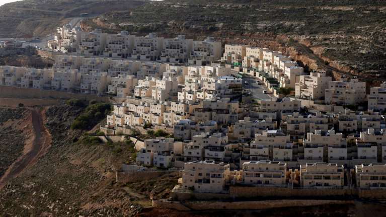Το Ισραήλ νομιμοποιεί δεκάδες οικισμούς Εβραίων εποίκων σε παλαιστινιακή γη