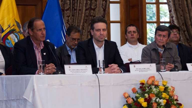 Στο τραπέζι της συζήτησης ELN και κυβέρνηση της Κολομβίας