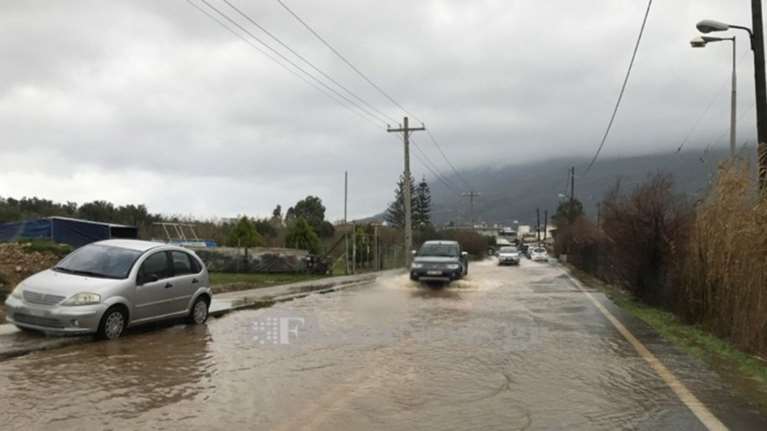 Πλημμύρισαν τα Χανιά από τις καταρρακτώδεις βροχές