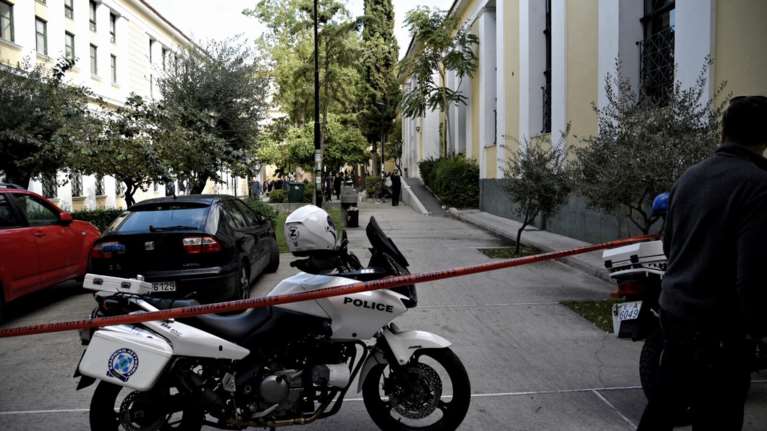 Απειλητικό τηλεφώνημα για εκτόξευση ρουκέτας στα δικαστήρια της Ευελπίδων