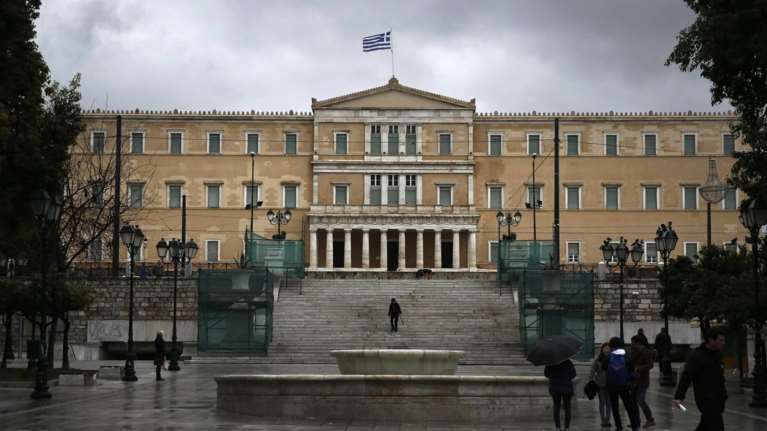 Δημοσκόπηση-σοκ για την κυβέρνηση και τον ΣΥΡΙΖΑ