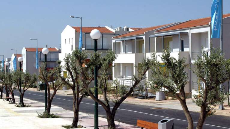 Ερχεται ρύθμιση για «κούρεμα» οφειλών στον ΟΕΚ