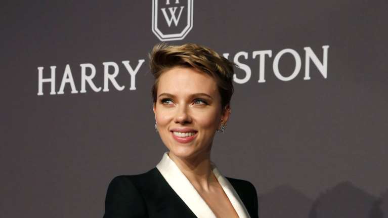 Η Σκάρλετ Γιόχανσον «έγραψε»: Το να είναι μονογαμικός δεν είναι φυσιολογικό