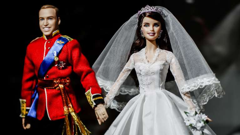 Η νύφη Κέιτ και ο γαμπρός Γουίλιαμ έγιναν κούκλες Barbie [Εικόνες]