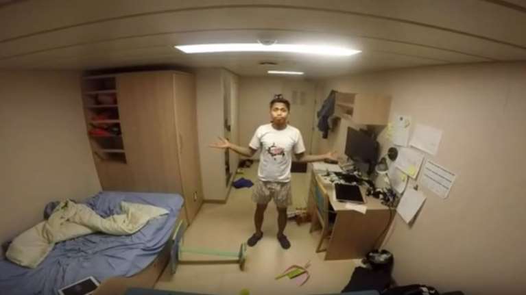 Πώς είναι να βρίσκεσαι σε καμπίνα πλοίου σε μεγάλη τρικυμία [Βίντεο ]