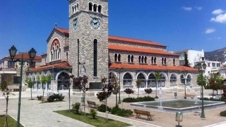 Bullying στον Βόλο: Ανάγκαζαν νεαρό να βουτάει σε συντριβάνι