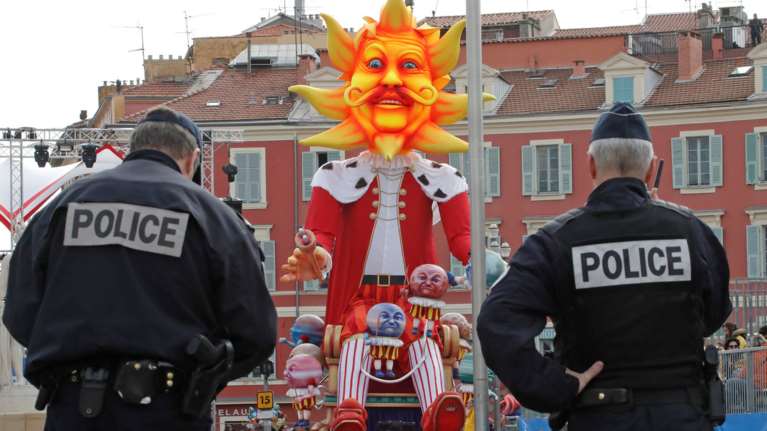 Γαλλία: Και δεύτερος αστυνομικός κατηγορείται για βιασμό με γκλομπ