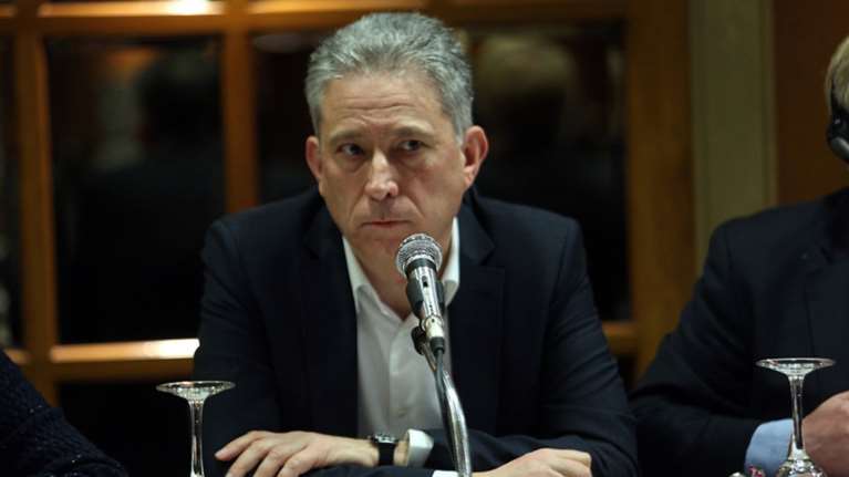 «Άδειασμα» από Χρυσόγονο: Να κρατάμε μικρό καλάθι