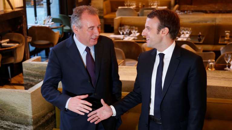 Δημόσια στήριξη του Φρανσουά Μπαϊρού στον Εμανουέλ Μακρόν