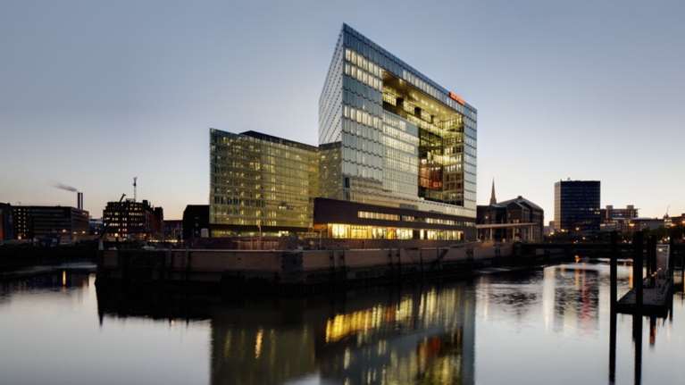 Spiegel: Οι γερμανικές υπηρεσίες παρακολουθούσαν ξένους δημοσιογράφους