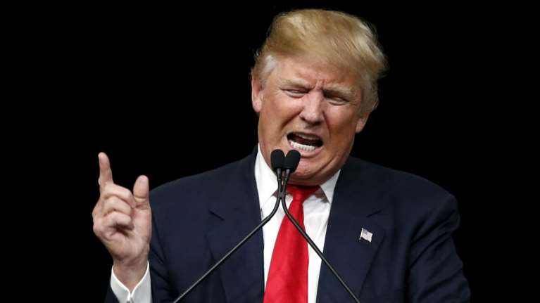 Ο Τραμπ απέκλεισε πέντε ΜΜΕ από την ενημέρωση των συντακτών