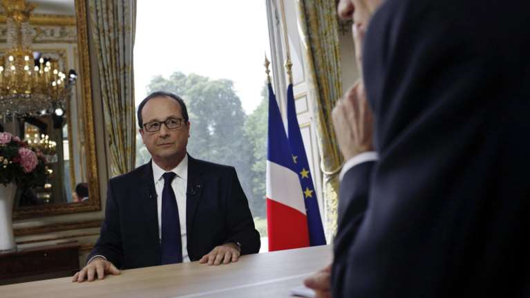 Ολάντ σε Τραμπ:Ευτυχώς... στο Παρίσι οι πολίτες δεν οπλοφορούν