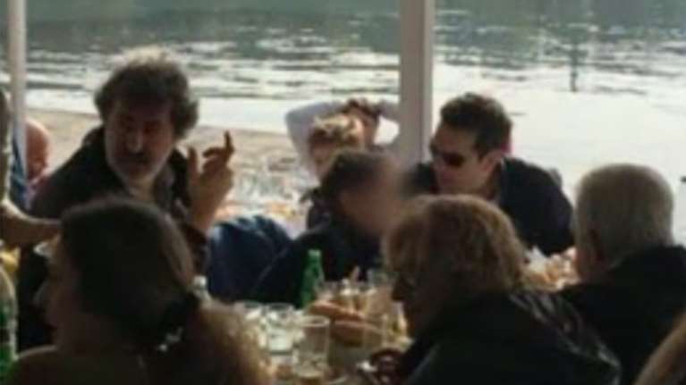 Τα κούλουμα του Αλέξη Τσίπρα με τον Πολάκη στην Αίγινα