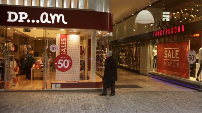 Χειμερινές εκπτώσεις: Χαμηλότερος τζίρος για το 83% των εμπόρων