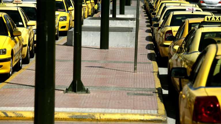 Yποψίες για μανιακό δολοφόνο του ταξιτζή στην Κηφισιά