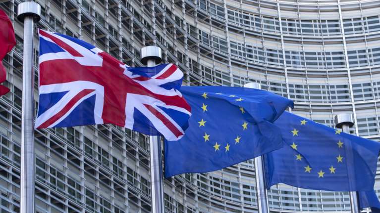 Η Βουλή των Λόρδων απέρριψε το νομοσχέδιο της Μέι για το Brexit