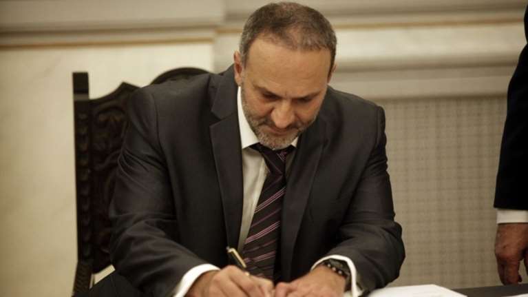 Υπό εξέταση η σύνδεση προστίμων Τροχαίας με το εισόδημα