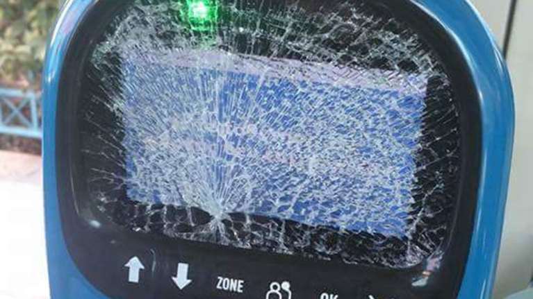 Νέα επίθεση σε λεωφορεία στου Ζωγράφου -έσπασαν ακυρωτικά