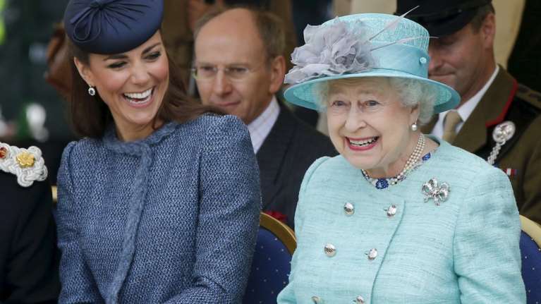 Τι τρώει σε μία μέρα η Ελισάβετ - τι αποκλείει από τη διατροφή της