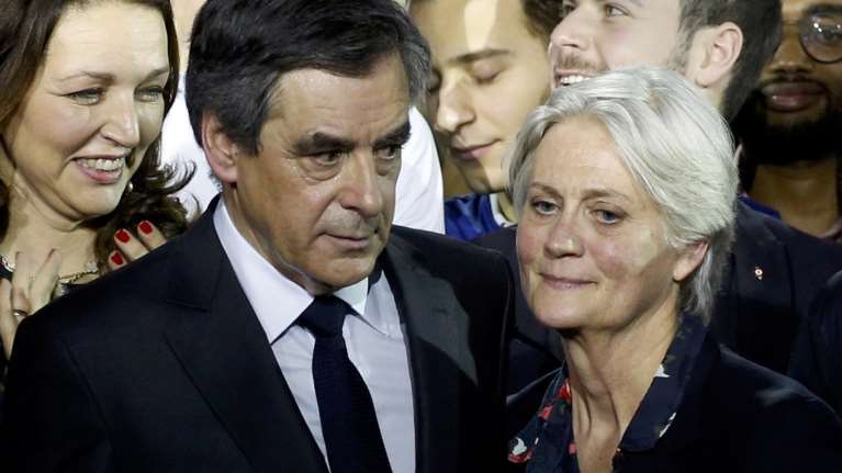 Εισβολή εισαγγελέων στο σπίτι του Φρανσουά Φιγιόν για το Penelopegate