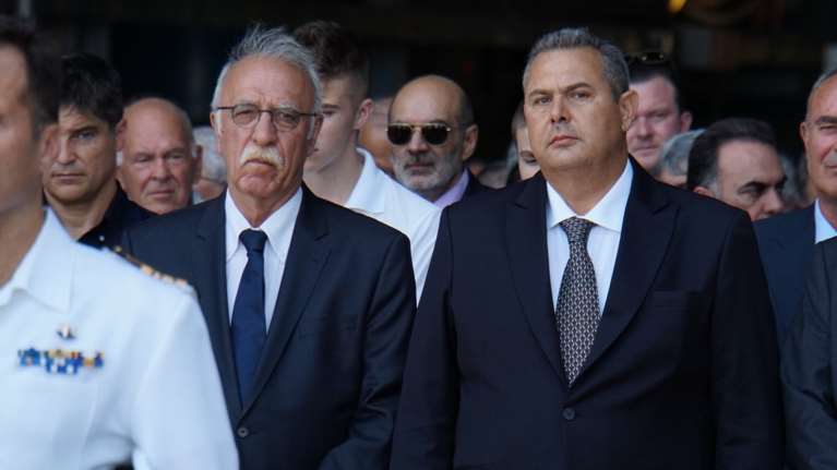 «Αδειάζει» Καμμένο ο Βίτσας για τα περί θερμού επεισοδίου