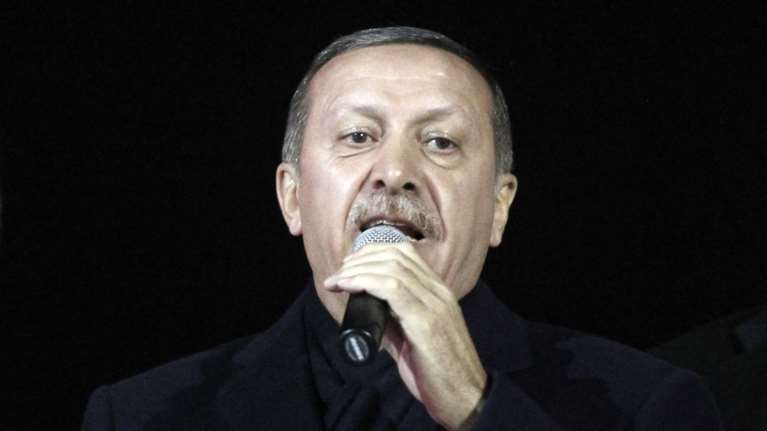 Ρίχνει (κι άλλο) λάδι στη φωτιά με την Γερμανία ο Ερντογάν