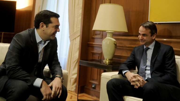 Τσίπρας για Μητσοτάκη: Θα μείνει με τις δημοσκοπήσεις στο χέρι
