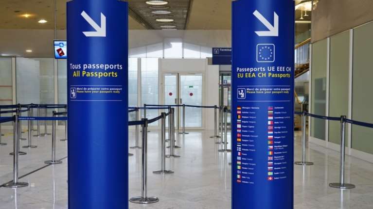 Ελεγχοι στα εξωτερικά σύνορα της Σένγκεν ακόμη και για τους Ευρωπαίους