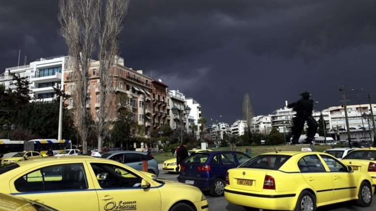 Τρεις οι ύποπτοι για τη δολοφονία του ταξιτζή στην Κηφισιά