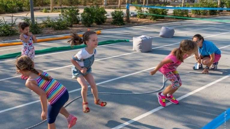 Ένα παιχνιδιάρικο πρόγραμμα για όλα τα παιδιά στο Σταύρος Νιάρχος