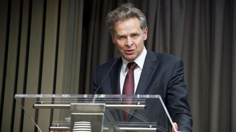 Τόμσεν: Χωρίς μεταρρυθμίσεις, η ελάφρυνση δεν θα βοηθήσει