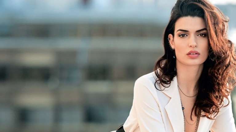 Δείτε την γοητευτική μαμά της Τόνιας Σωτηροπούλου