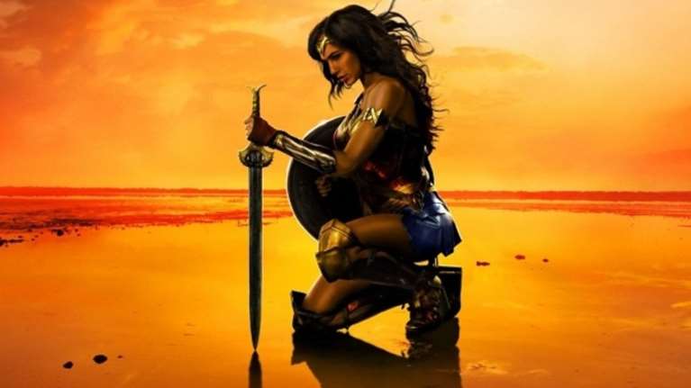 «Τα σπάει» το νέο trailer με την Wonder Woman